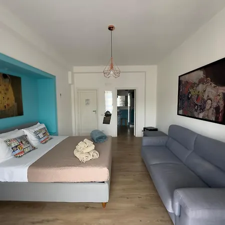 Casa Del Corso 3*